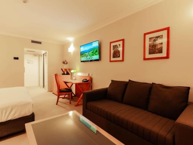 Classic Room, 1 King Bed