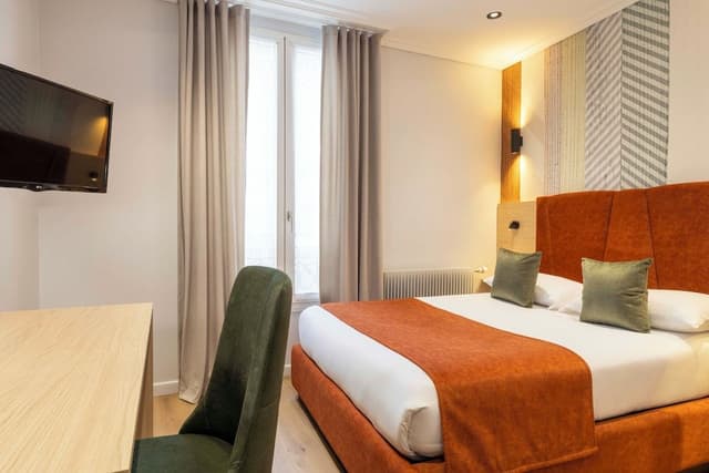 Double Room Atelier Eiffel