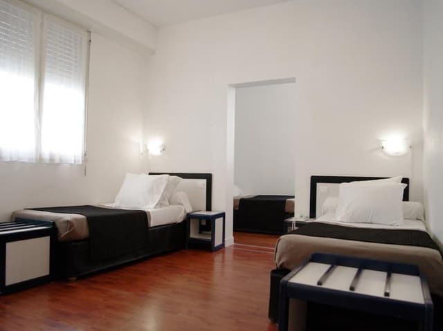 Twin Room, Courtyard View