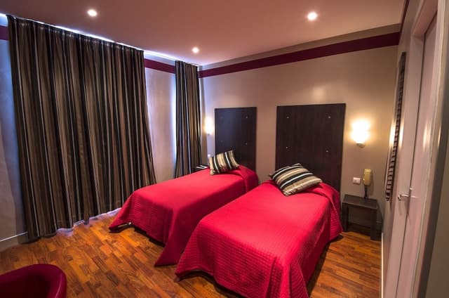 Twin Room, Mountain View