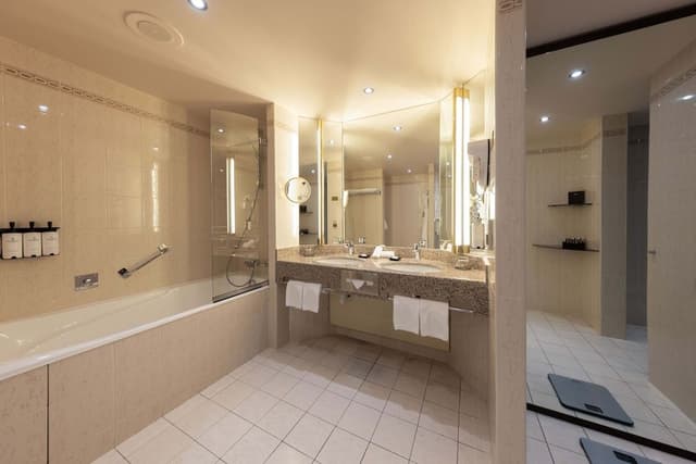 Suite, 1 Double Bed, River View
