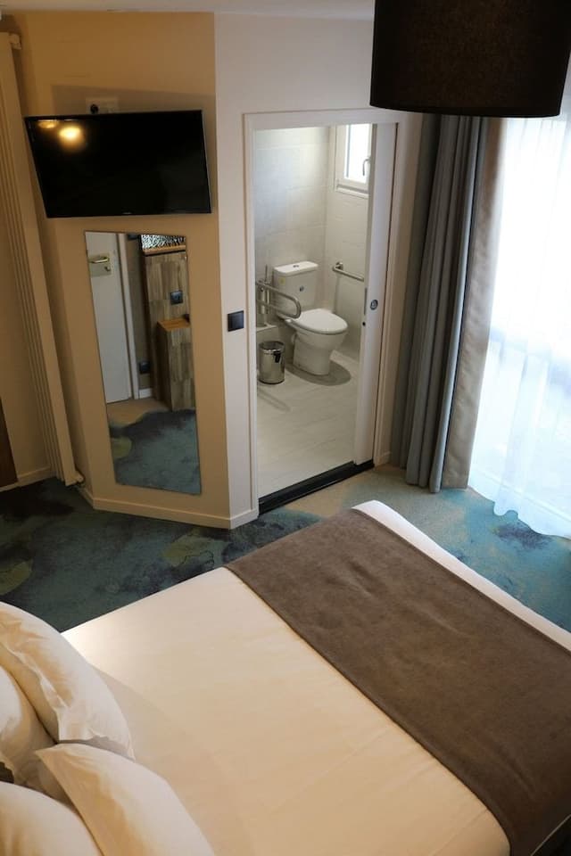 Double or Twin Room, Garden View