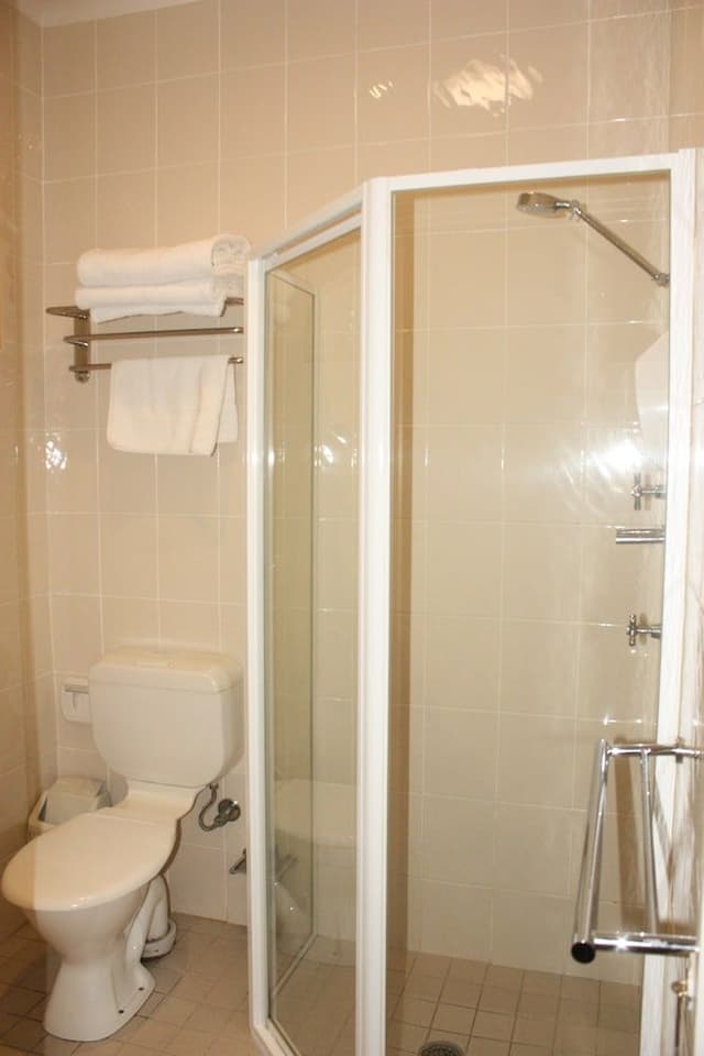 Deluxe Room, 1 King Bed