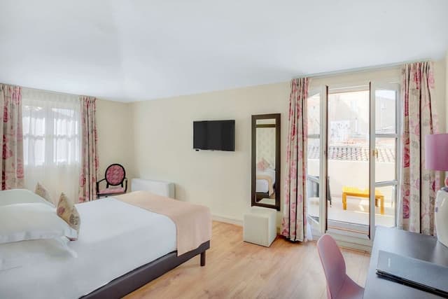 Privilege Room, 1 Queen Bed (Twin bed on request)