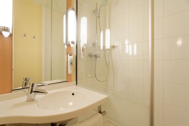 Standard Double Room, Multiple Beds
