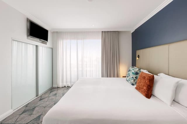 Standard Studio, 1 Queen Bed
