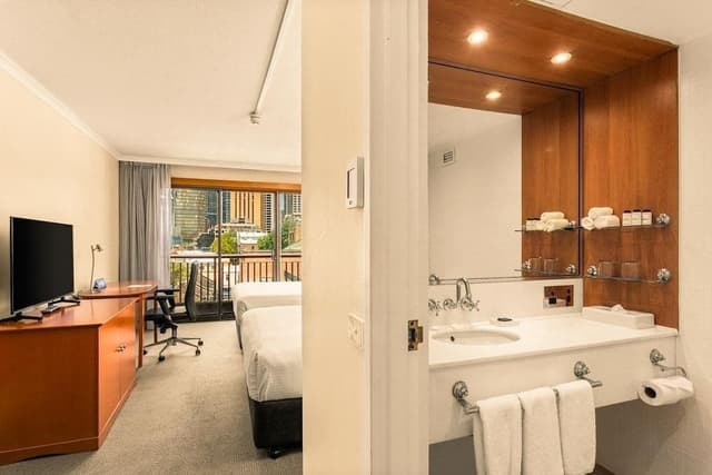 Two Double Beds with Harbour Views