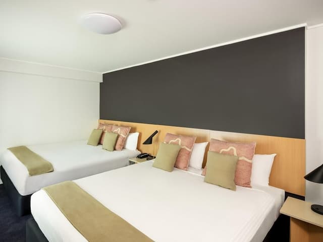 Family Room, Multiple Beds