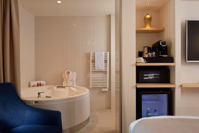 Mini Suite Jacuzzi