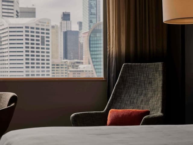 Executive Room, 1 Queen Bed (Darling Harbour Facing)