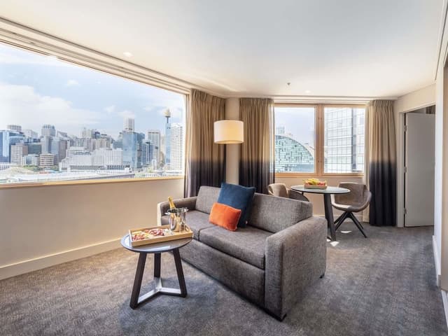 Executive Suite, 1 Double Bed (Darling Harbour Facing)
