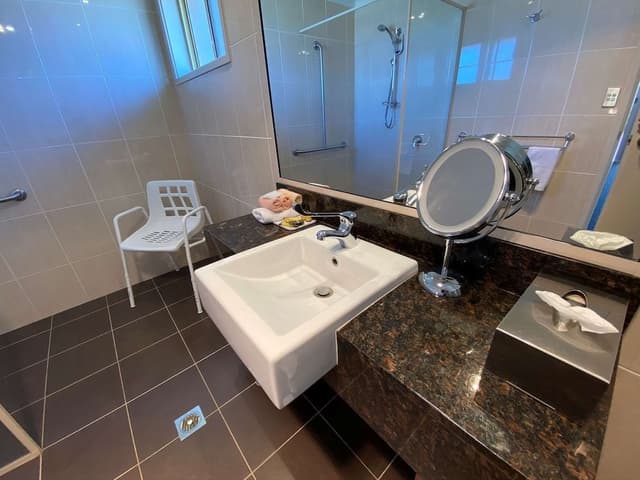 Deluxe Room, Multiple Beds, Non Smoking, Microwave
