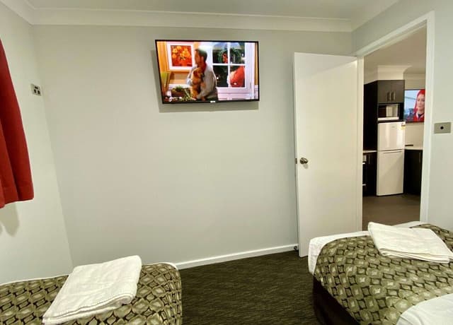Executive Suite, Multiple Beds, Non Smoking, Kitchen (Full Kitchen)