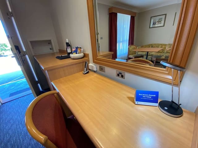 Executive Suite, Multiple Beds, Non Smoking, Kitchenette (with Sofabed)