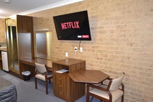 Executive Queen Room