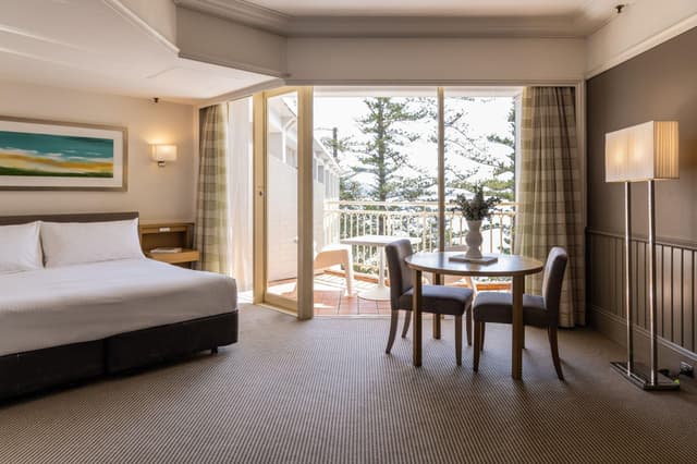 1 KING JUNIOR SUITE OCEAN VIEW