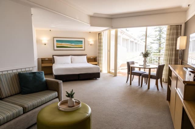1 KING JUNIOR SUITE OCEAN VIEW