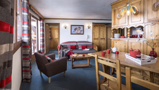 2 Bedroom Cabin Apartment for 6