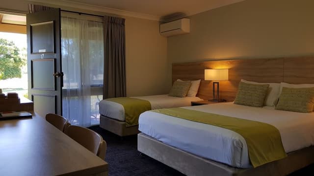 Superior Room, Multiple Beds