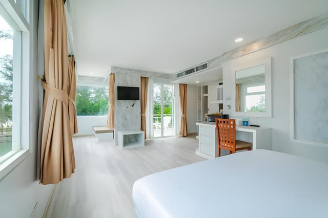 Double Room with Balcony and Sea View