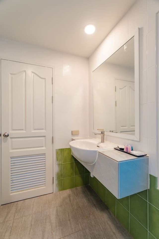 Grand Deluxe Partial