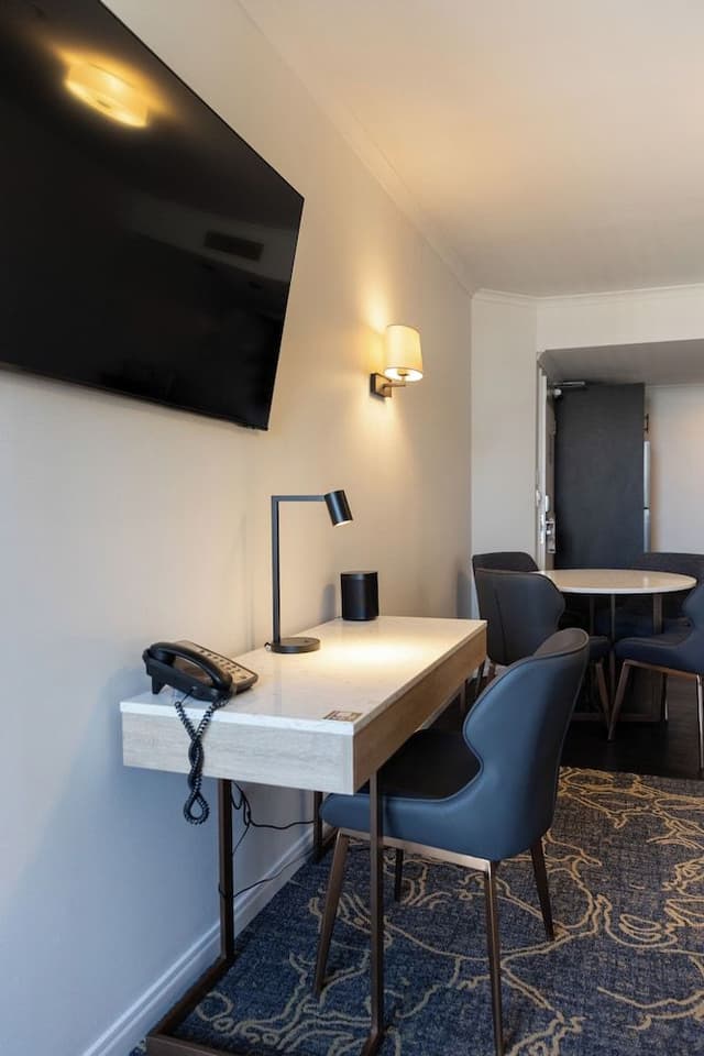 Superior Suite