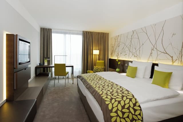 Deluxe Room, City View