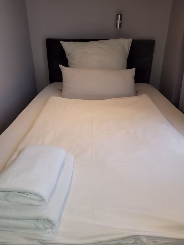 Classic Single Room