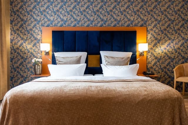 Suite, 1 King Bed, 2 Bathrooms, Garden Area (incl. 3.50€ per room/night Energy Fee)