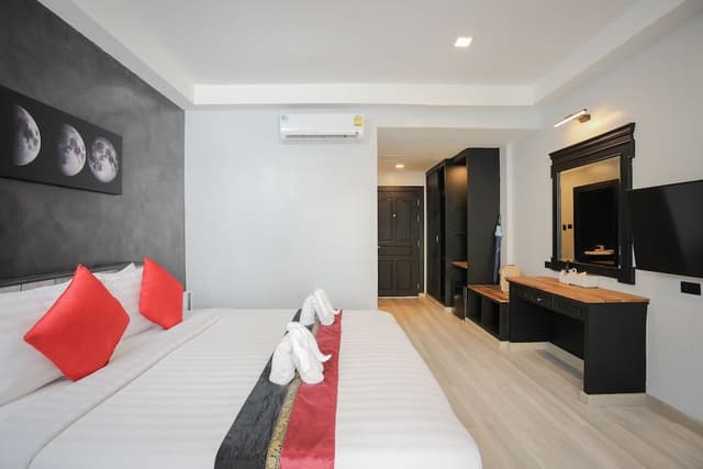 Superior Room with Pool View