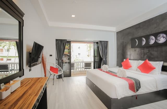 Superior Room with Pool View