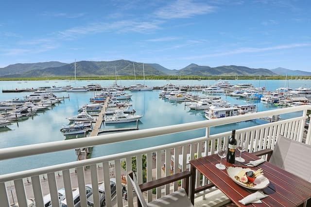 Executive Marina View King