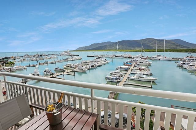 Executive Marina View King
