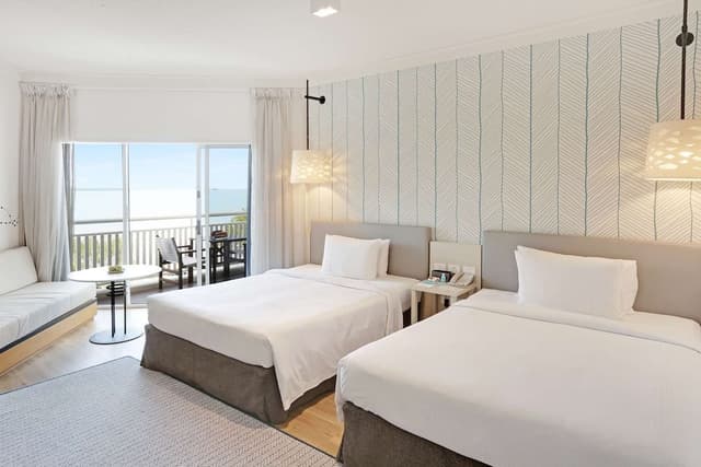 Deluxe Sea View Twin