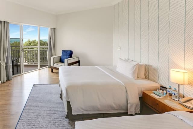 Deluxe Sea View Twin