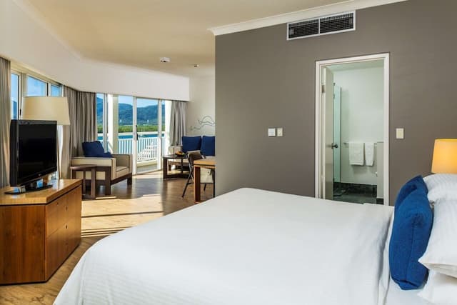 Executive Marina View Suite