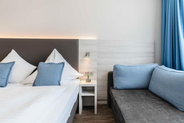 Double Room (with extra bed)