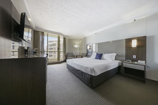 Deluxe Room, 1 King Bed