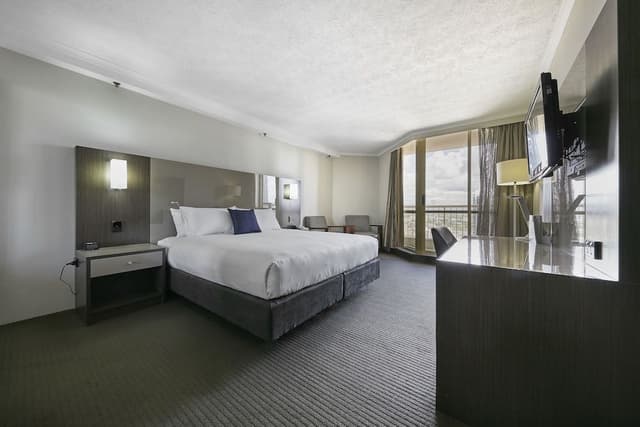 Superior Room, 1 King Bed