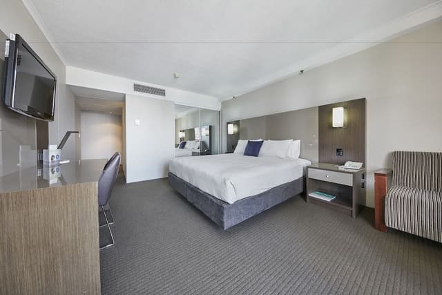 Superior Room, 1 King Bed