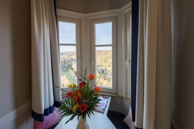 Taubertal bay window room