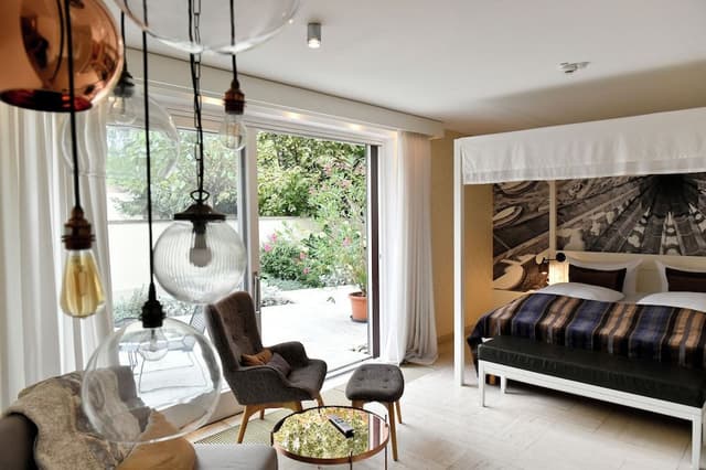 Junior Double Room, 1 Queen Bed