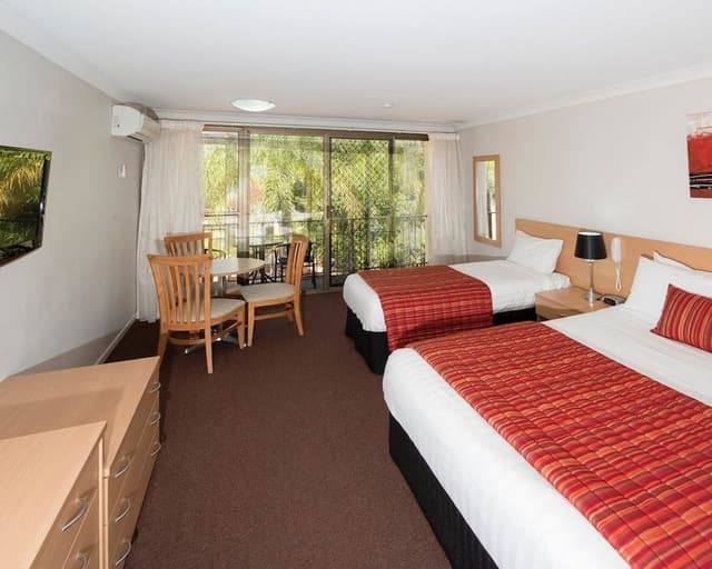 Deluxe Room, 1 Queen 1 Single