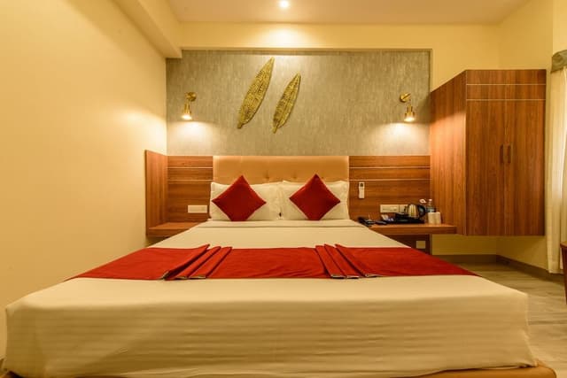 Superior Room, 1 King Bed