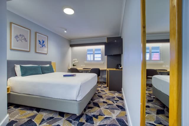 Deluxe King Room