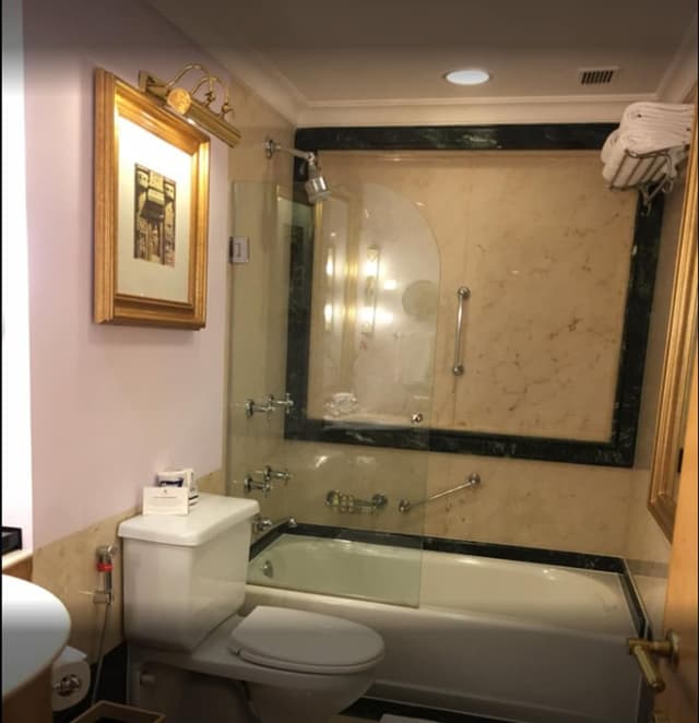Deluxe Room, 1 King Bed, Garden View