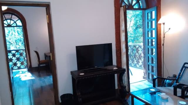 Super Deluxe Luxury Suite with Bathtub