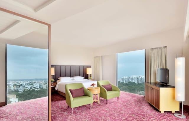 Premium Room, 1 King Bed