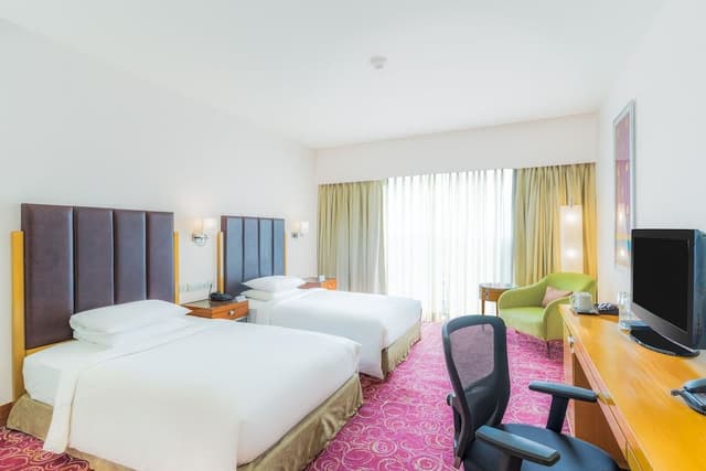Executive Deluxe Twin Room with Executive lounge access