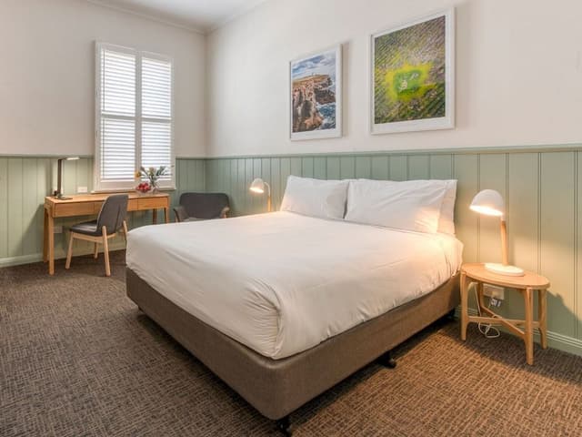 Heritage Standard Room